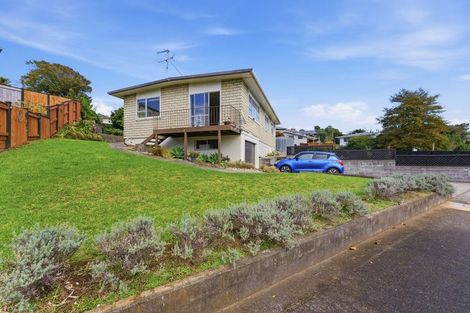 Photo of property in 1 Carlton Terrace, Westown, New Plymouth, 4310