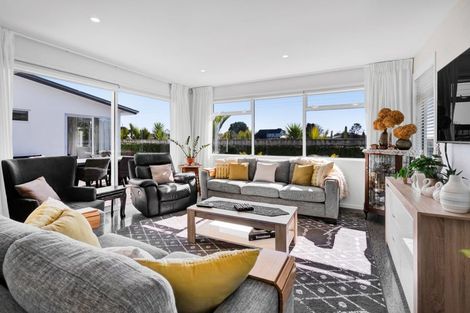 Photo of property in 321b Mangorei Road, Merrilands, New Plymouth, 4312