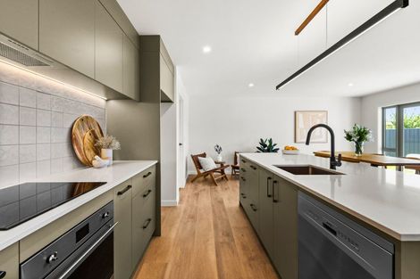 Photo of property in 23 George Yee Place, Taradale, 4112