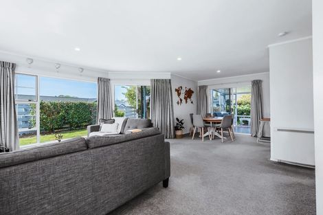 Photo of property in 67 Acacia Bay Road, Nukuhau, Taupo, 3330