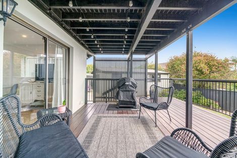 Photo of property in 42 Albatross Road, Red Beach, 0932