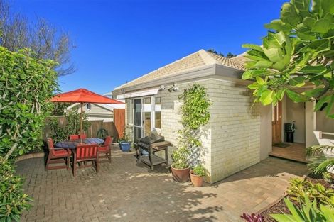 Photo of property in 1/13 Prospect Terrace, Milford, Auckland, 0620