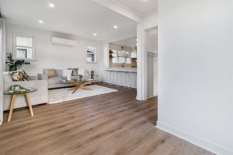 Photo of property in 98 Amyes Road, Hornby, Christchurch, 8042