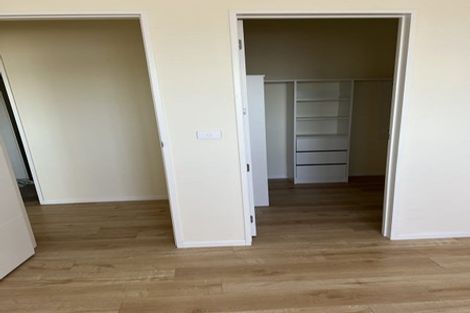 Photo of property in 12 Te Awa Place, Red Beach, 0932