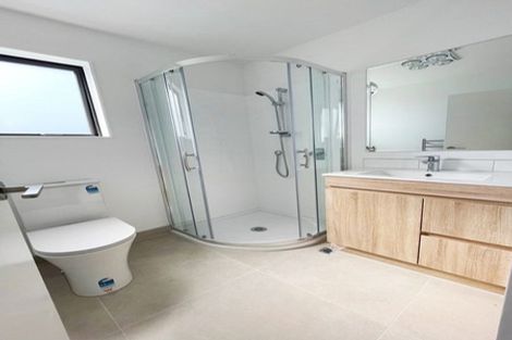 Photo of property in 15 Raupeti Lane, Henderson, 0612