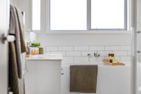 Photo of property in 18 Schooner Drive, Whitby, Porirua, 5024