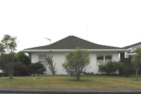 Photo of property in 42 Butterworth Drive, Glendene, Auckland, 0602