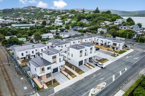 Photo of property in 2/10 Pascoe Avenue, Paremata, Porirua, 5026