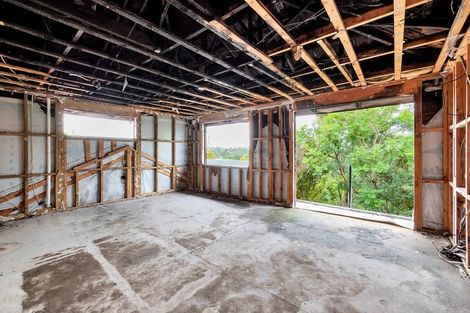 Photo of property in 8 Gordon Stanley Drive, Massey, Auckland, 0614