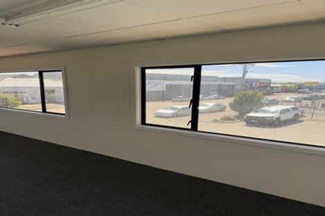 Photo of property in 3 Waitai Close, Long Bay, Auckland, 0630