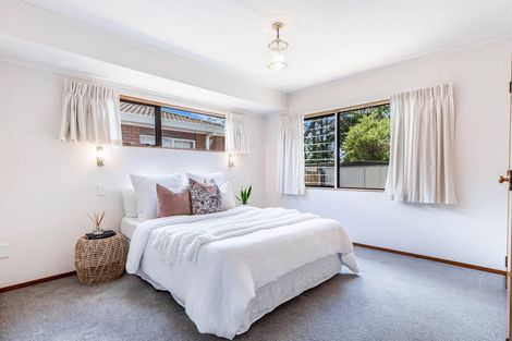 Photo of property in 1/65 Granville Drive, Massey, Auckland, 0614