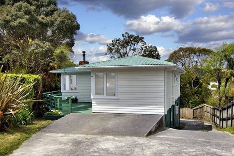 Photo of property in 12 Surat Place, Glen Eden, Auckland, 0602