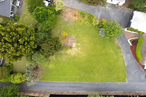 Photo of property in 18 Ngarara Road, Waikanae, 5036