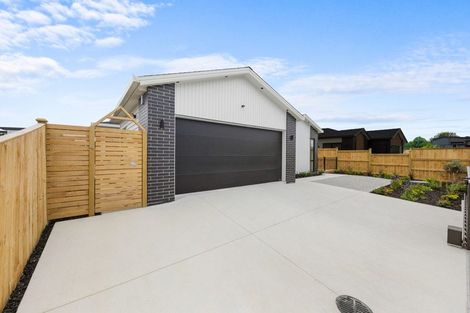 Photo of property in 12 Piko Road, Opaheke, 2113