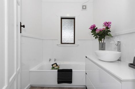 Photo of property in 94 Naylor Street, Hamilton East, Hamilton, 3216