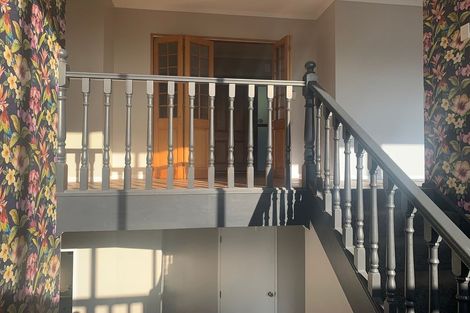 Photo of property in 9 Birdwood Street, Karori, Wellington, 6012