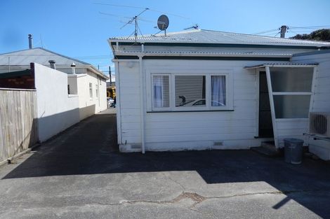 Photo of property in 102 Kilbirnie Crescent, Kilbirnie, Wellington, 6022