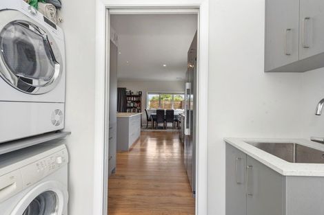 Photo of property in 100 Macfarlane Street, Hamilton East, Hamilton, 3216