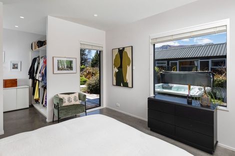 Photo of property in 5 Loach Road, Hawea Flat, Wanaka, 9382