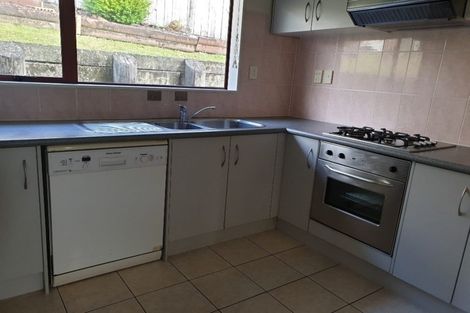 Photo of property in 8 Shah Place, Glen Eden, Auckland, 0602