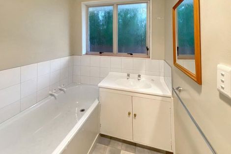 Photo of property in 46 Prestons Road, Redwood, Christchurch, 8051