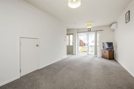 Photo of property in 18/94 Glengarry Road, Glen Eden, Auckland, 0602
