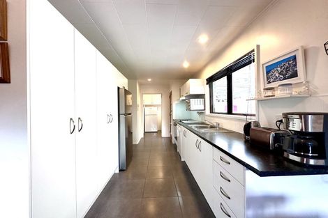 Photo of property in 28 Trigg Crescent, Taradale, Napier, 4112