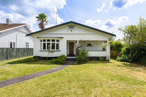 Photo of property in 15 Saint Winifreds Avenue, Hamilton East, Hamilton, 3216