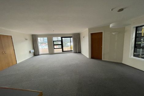 Photo of property in Endeavour Apartments, 125u6 Thorndon Quay, Pipitea, Wellington, 6011