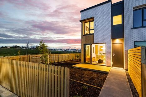 Photo of property in 216 Henwood Road, Westgate, 0814