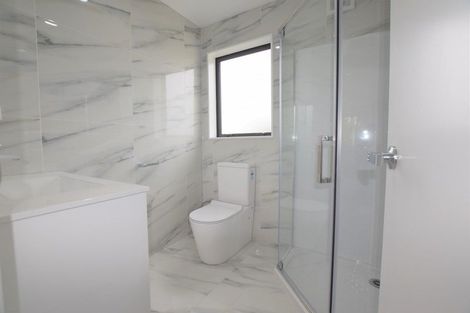 Photo of property in 71a Fruitvale Road, New Lynn, Auckland, 0600