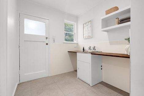 Photo of property in 56 Alfred Street, Fairfield, Hamilton, 3214