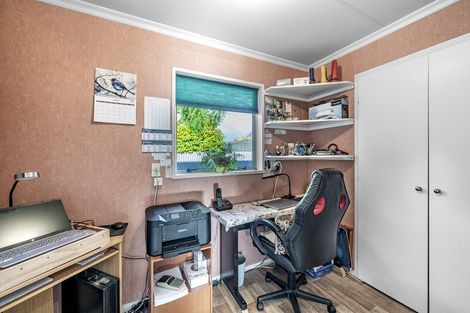 Photo of property in 37 Moa Street, Waikiwi, Invercargill, 9810