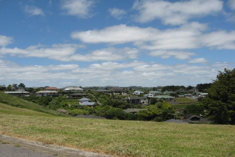 Photo of property in 28 Landscape Road, Pukekohe, 2120