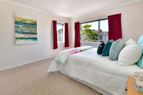 Photo of property in 1017 Whangaparaoa Road, Tindalls Beach, Whangaparaoa, 0930