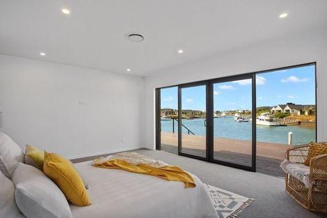 Photo of property in 14 Lady Jocelyn Place, Whitianga, 3510