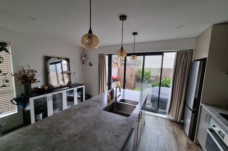 Photo of property in 12u6 Stanley Street, Berhampore, Wellington, 6023