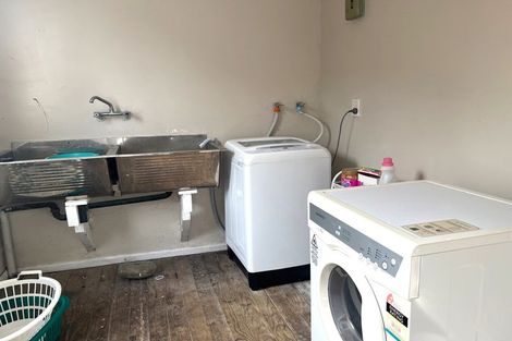 Photo of property in 9 Medway Street, Island Bay, Wellington, 6023