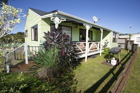 Photo of property in 215a Kiwi Road, Whangamata, 3620