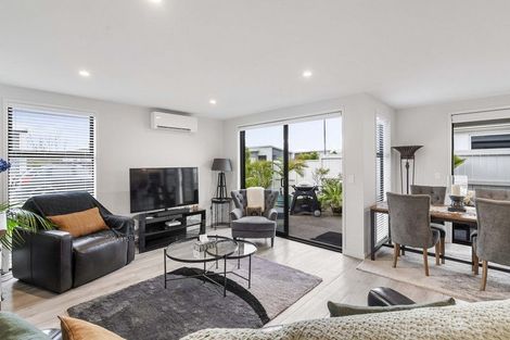 Photo of property in 43a Saint Pauls Drive, Brookfield, Tauranga, 3110