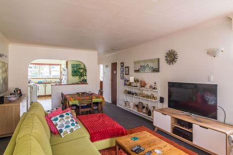 Photo of property in 2/38 Kapiti Road, Paraparaumu, 5032