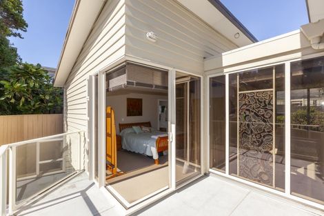 Photo of property in 3 Golf Road, Paraparaumu Beach, Paraparaumu, 5032