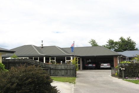 Photo of property in 6 Harkness Place, Westport, 7825