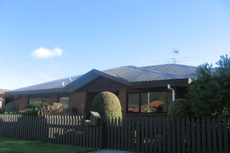Photo of property in 1/14 Vincent Street, Waterloo, Lower Hutt, 5011
