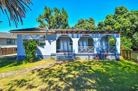 Photo of property in 33 Killington Crescent, Mangere, Auckland, 2022