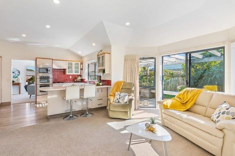 Photo of property in 3 Takahe Drive, Paraparaumu Beach, Paraparaumu, 5032