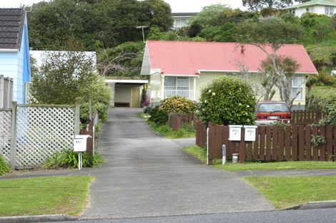 Photo of property in 91a Riversdale Drive, Merrilands, New Plymouth, 4312