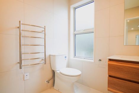 Photo of property in 2/10 Tirimoana Road, Te Atatu South, Auckland, 0602