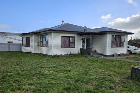 Photo of property in 4 Main Road, Clinton, 9534