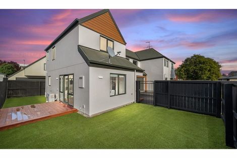 Photo of property in 1 Kyle Street, Riccarton, Christchurch, 8011